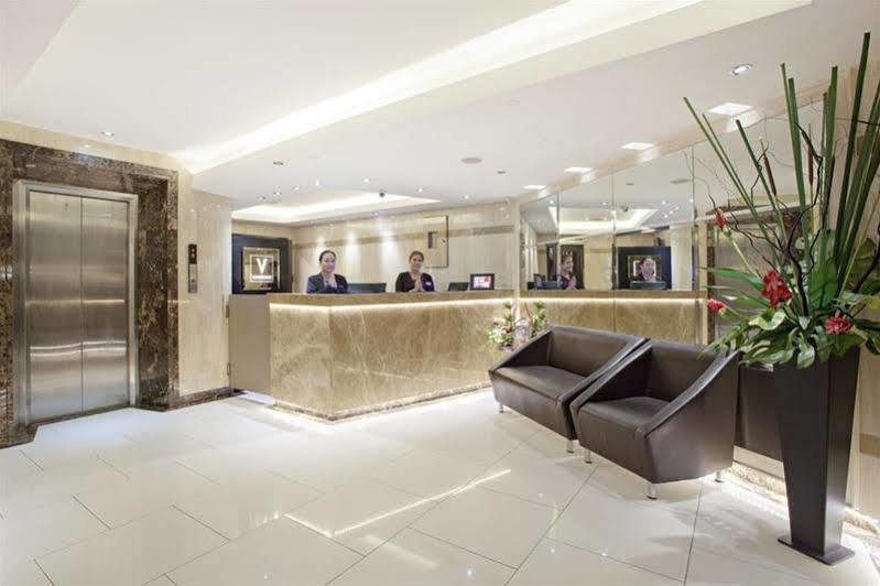 V Residence Serviced Apartment Bangkok Extérieur photo